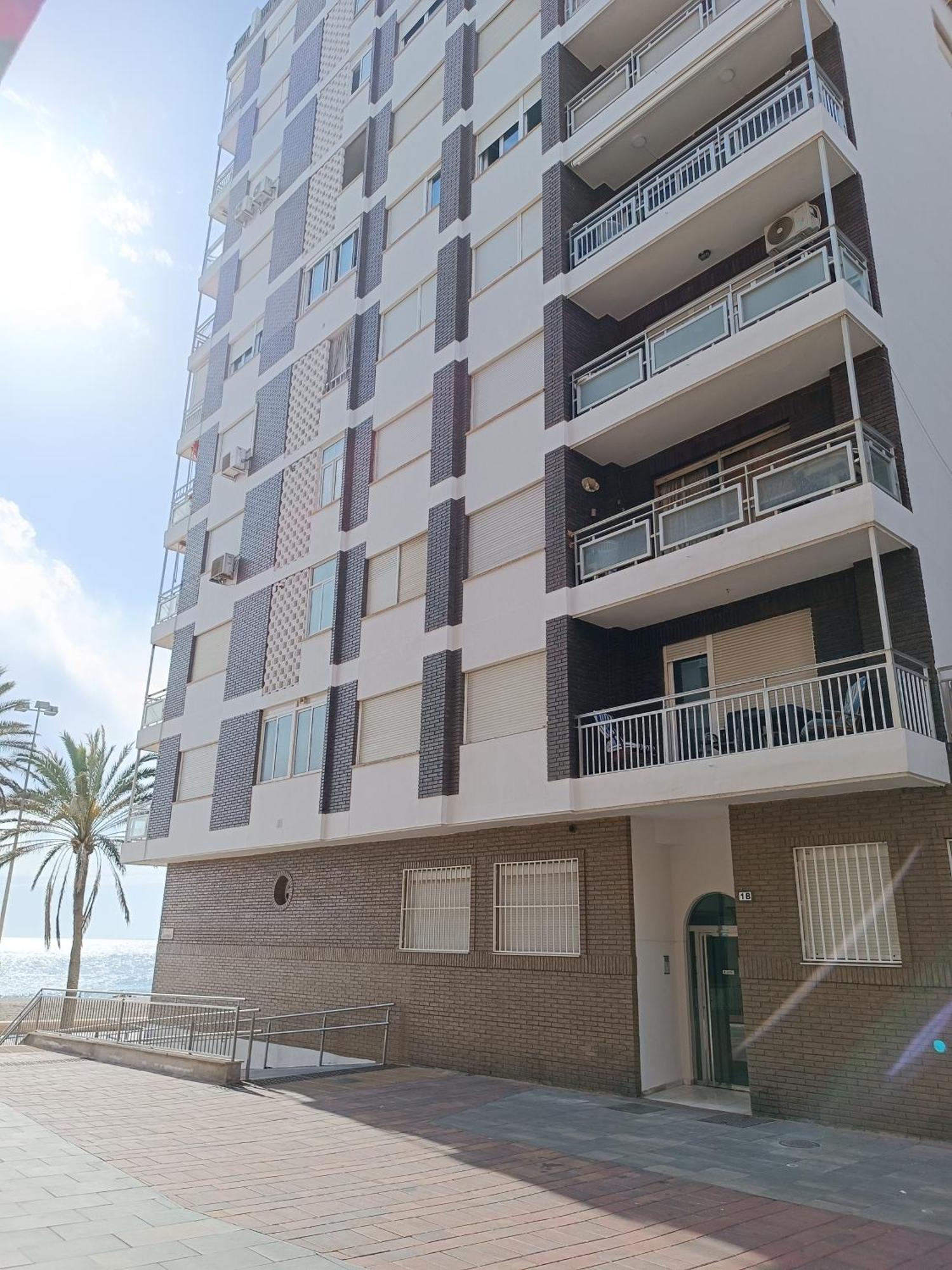 Piso Primera Linea Playa Almería Dış mekan fotoğraf